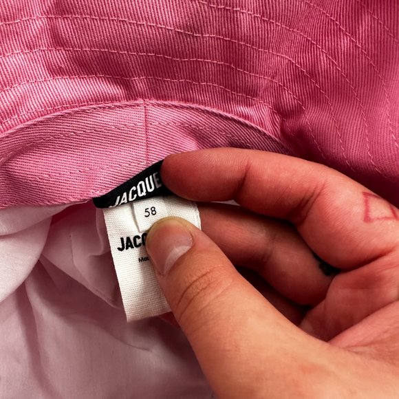 JACQUEMUS " Le bob Artichaut " Large Brim Drawstring Bucket Hat - Picture 11 of 11